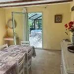 Feriehus Provencal De Montigal
