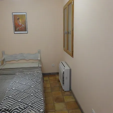 Prázdninový dům Provencal De Montigal *